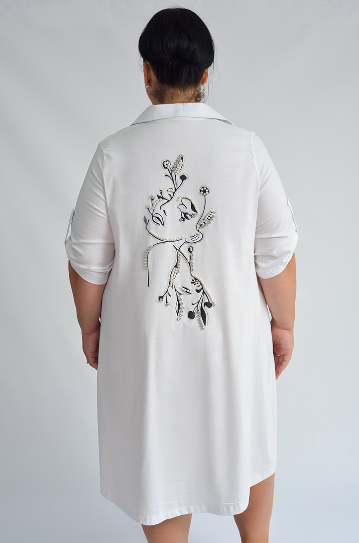 Сукня з контрастним графічним принтом великих розмірів