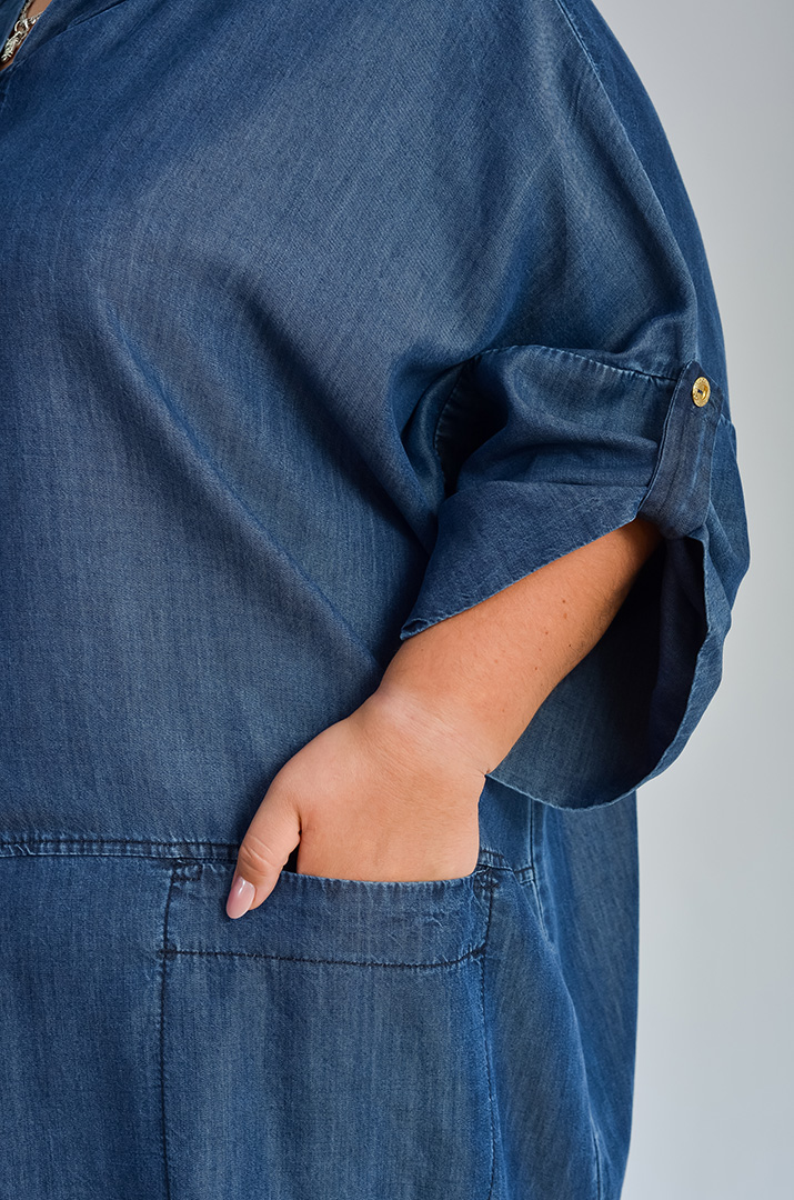 Платье макси с капюшоном и украшениями больших размеров