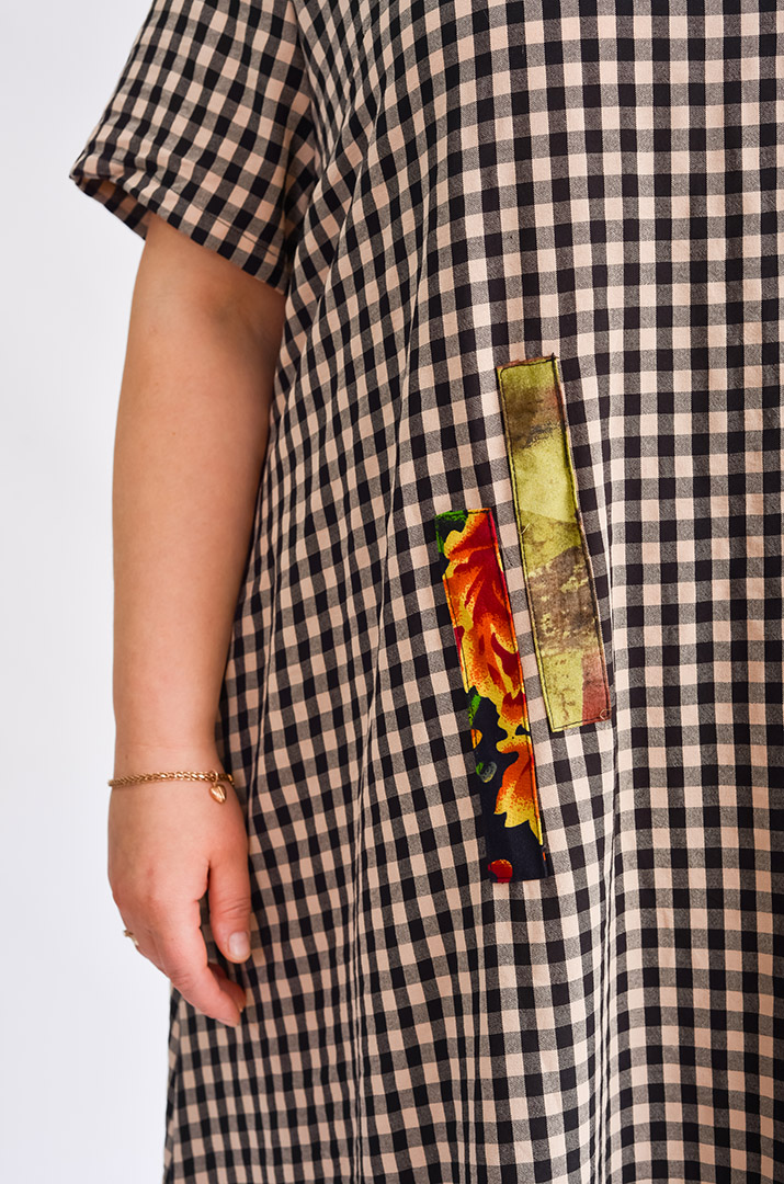 Сукня міді в клітинку великих розмірів