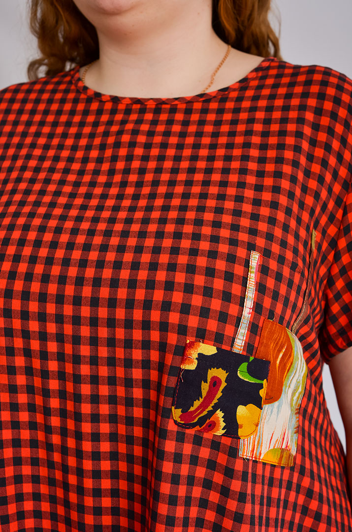 Сукня міді в клітинку великих розмірів