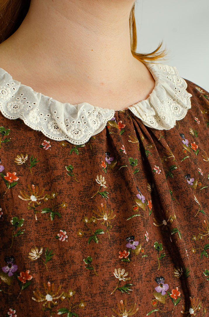 Платье макси в принт мильфлер с воротником больших размеров