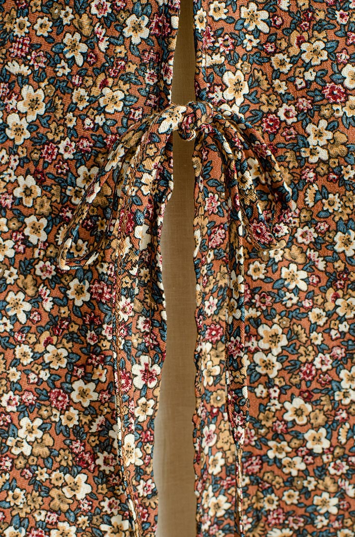 Платье макси в принт мильфлер с воротником больших размеров