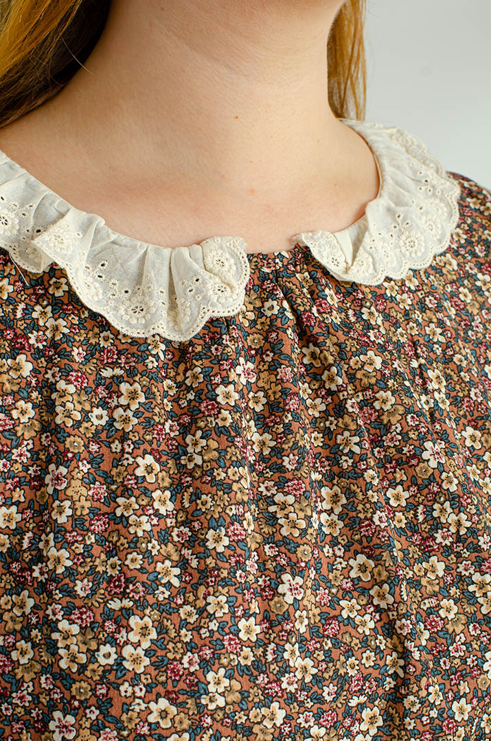 Платье макси в принт мильфлер с воротником больших размеров