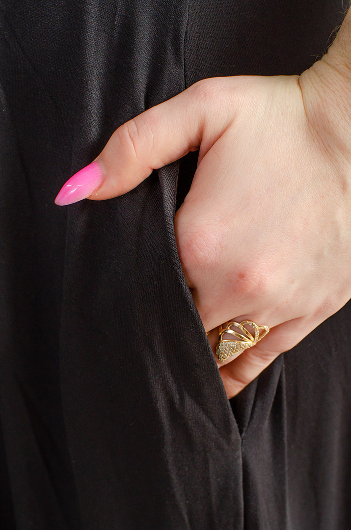 Чорна сукня максі зі стразами великих розмірів