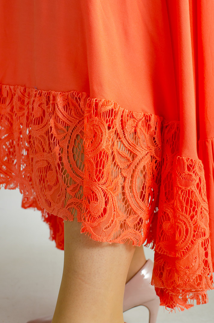 Платье макси с кружевом больших размеров