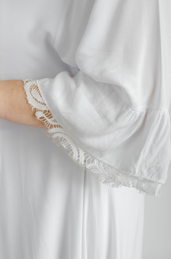 Платье макси с кружевом больших размеров