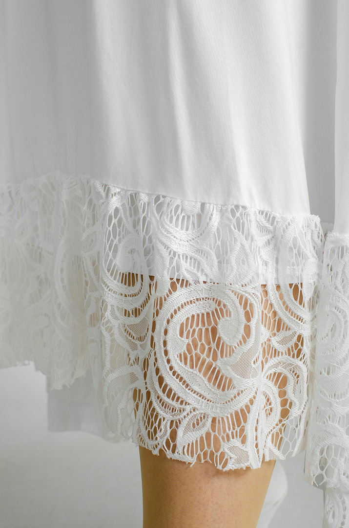 Платье макси с кружевом больших размеров