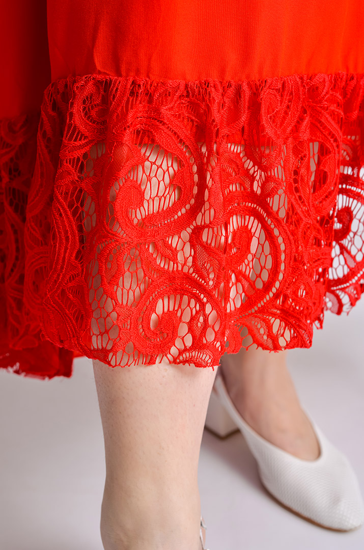 Платье макси с кружевом больших размеров