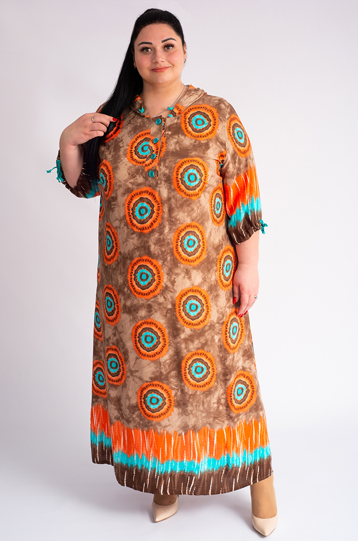 Платье макси с оригинальным принтом больших размеров