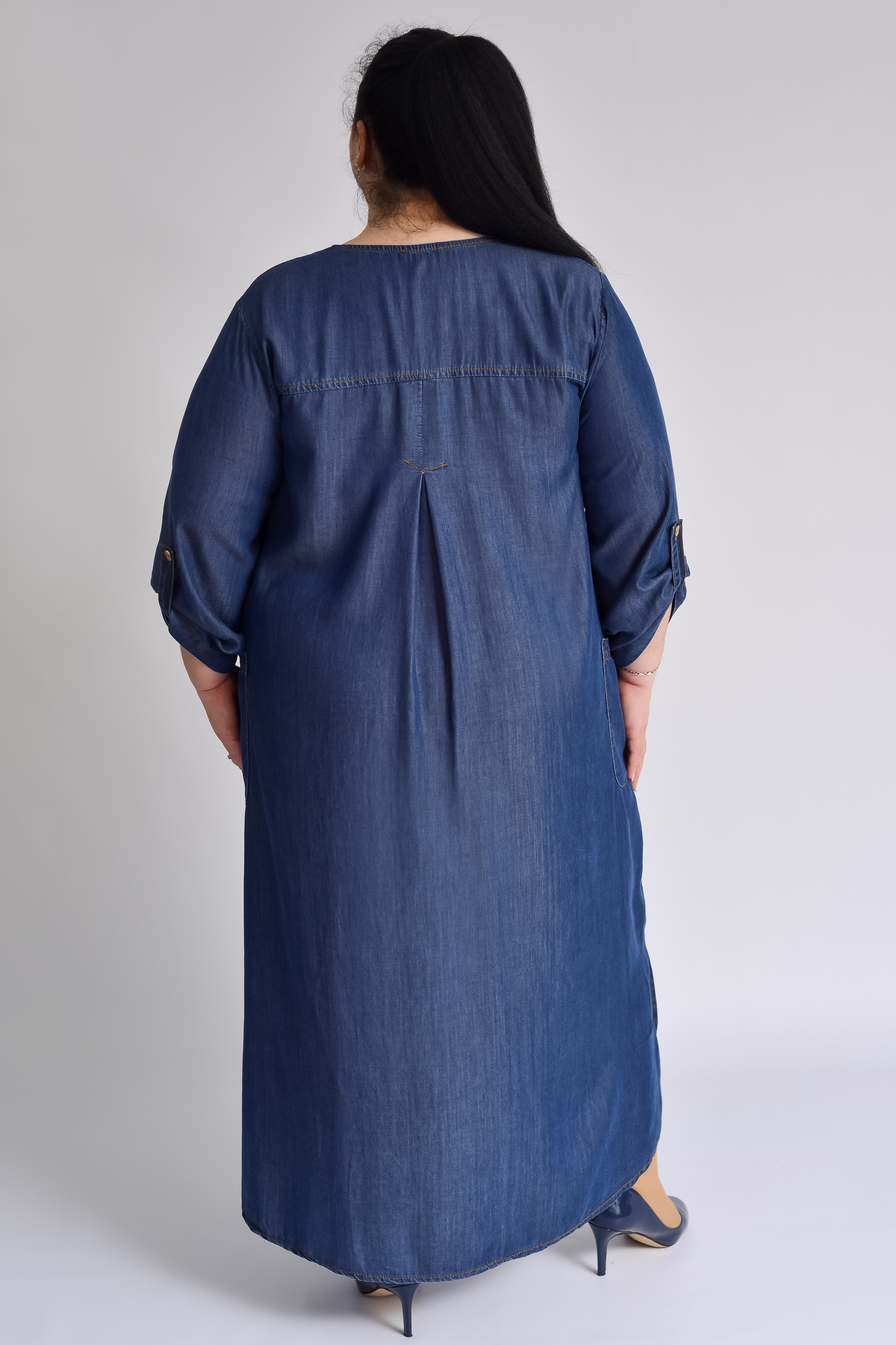 Платье макси с украшением больших размеров