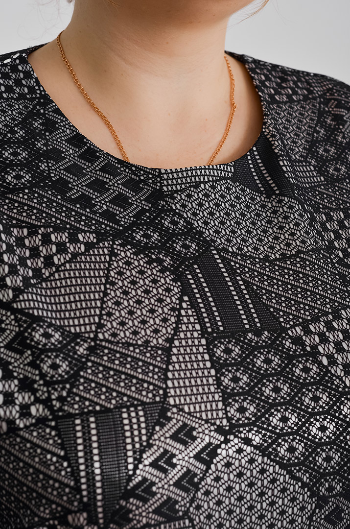 Платье-футляр миди больших размеров