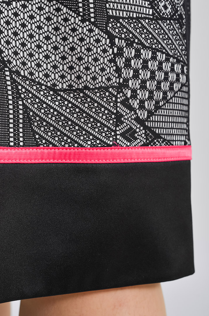 Платье-футляр миди больших размеров