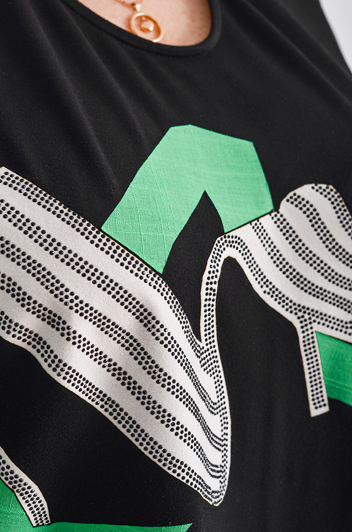 Платье миди с принтом и мелкими стразами больших размеров