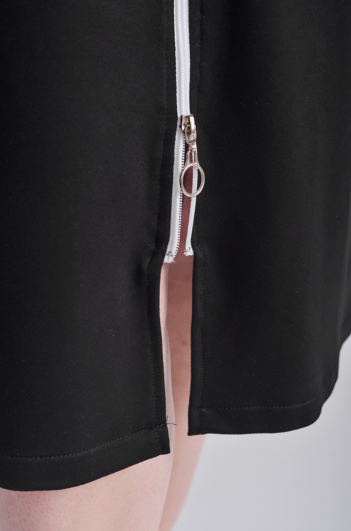 Платье миди с принтом и мелкими стразами больших размеров