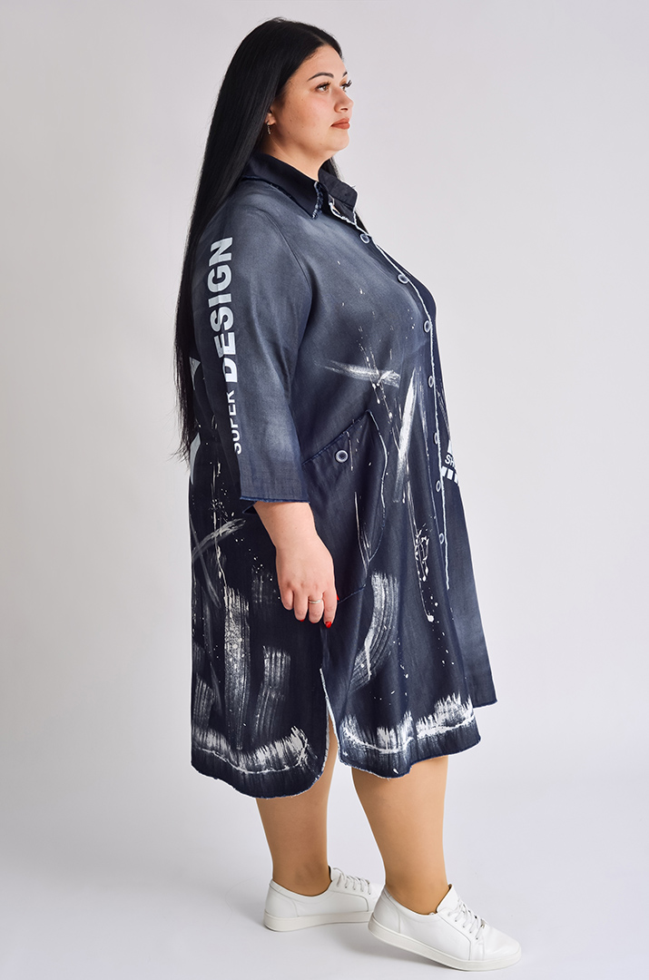 Принтованное джинсовое платье миди больших размеров