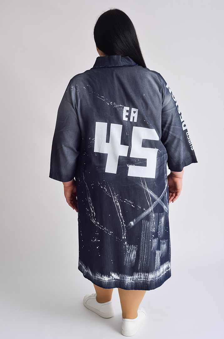 Принтованное джинсовое платье миди больших размеров