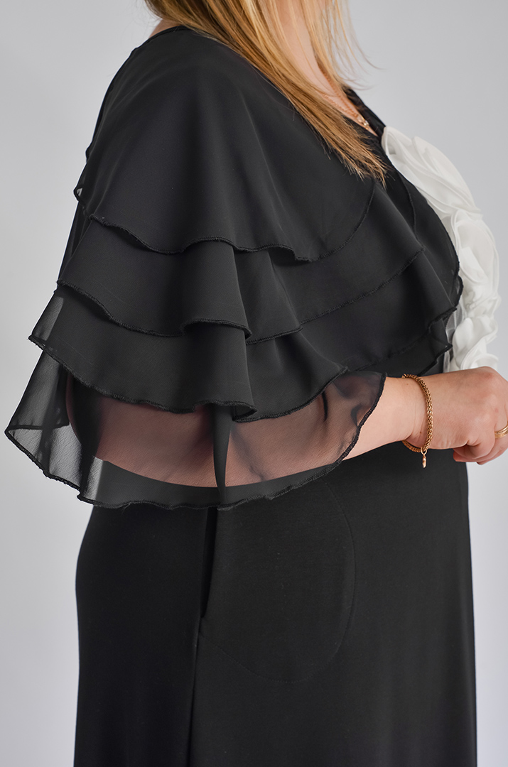 Сукня міді чорна з декором великих розмірів