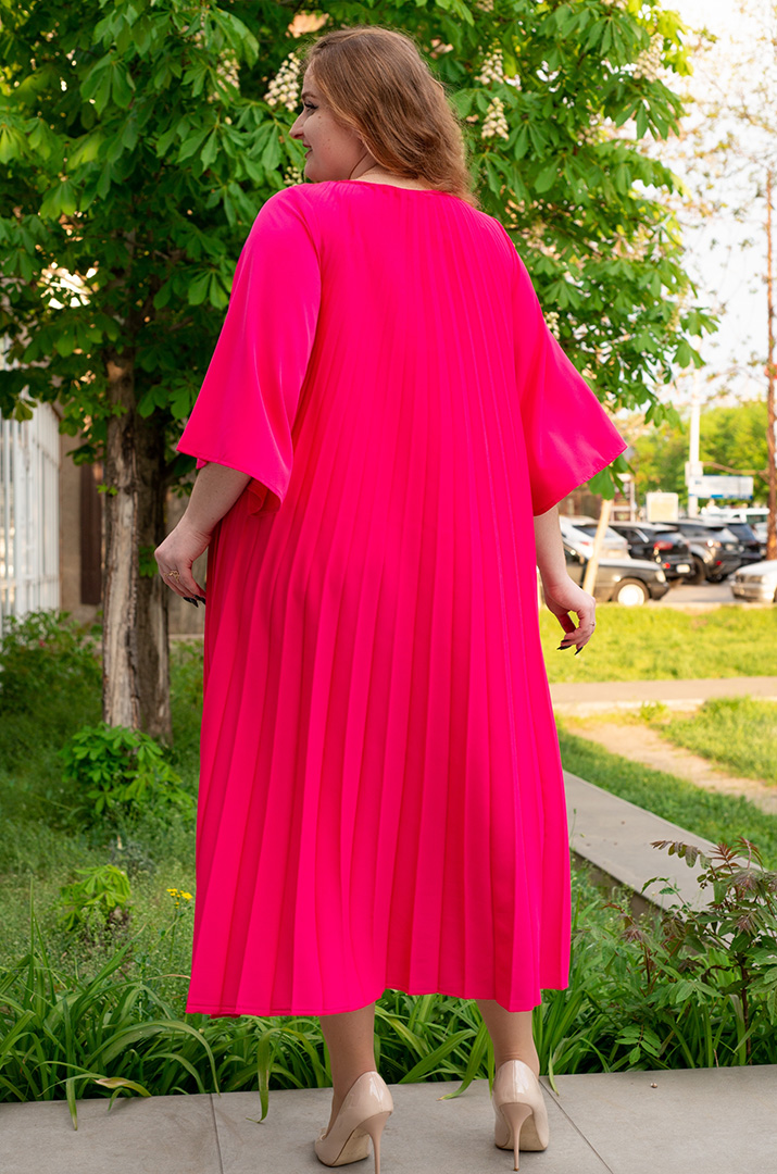 Сукня плісе з прикрасою великих розмірів