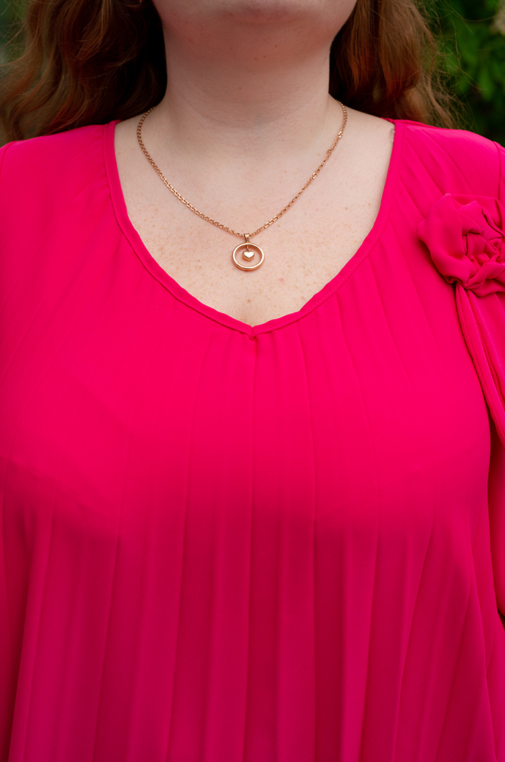 Сукня плісе з прикрасою великих розмірів