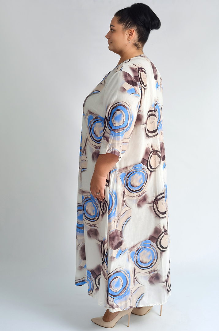 Платье макси с абстрактными принтами больших размеров