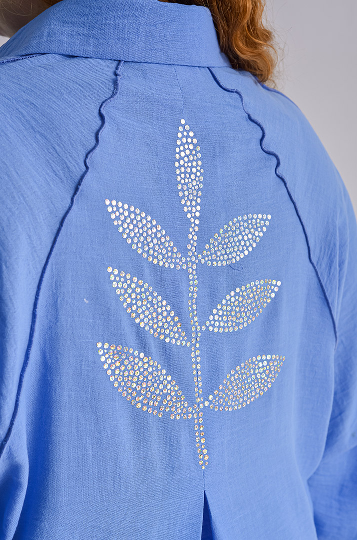 Платье макси с голографической аппликацией большого размера