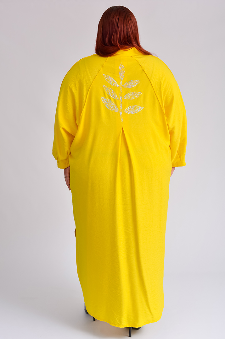 Платье макси с голографической аппликацией большого размера