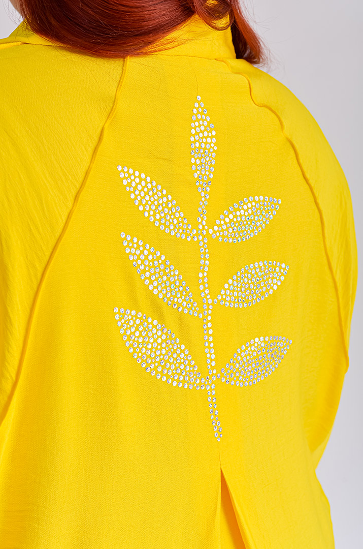 Платье макси с голографической аппликацией большого размера