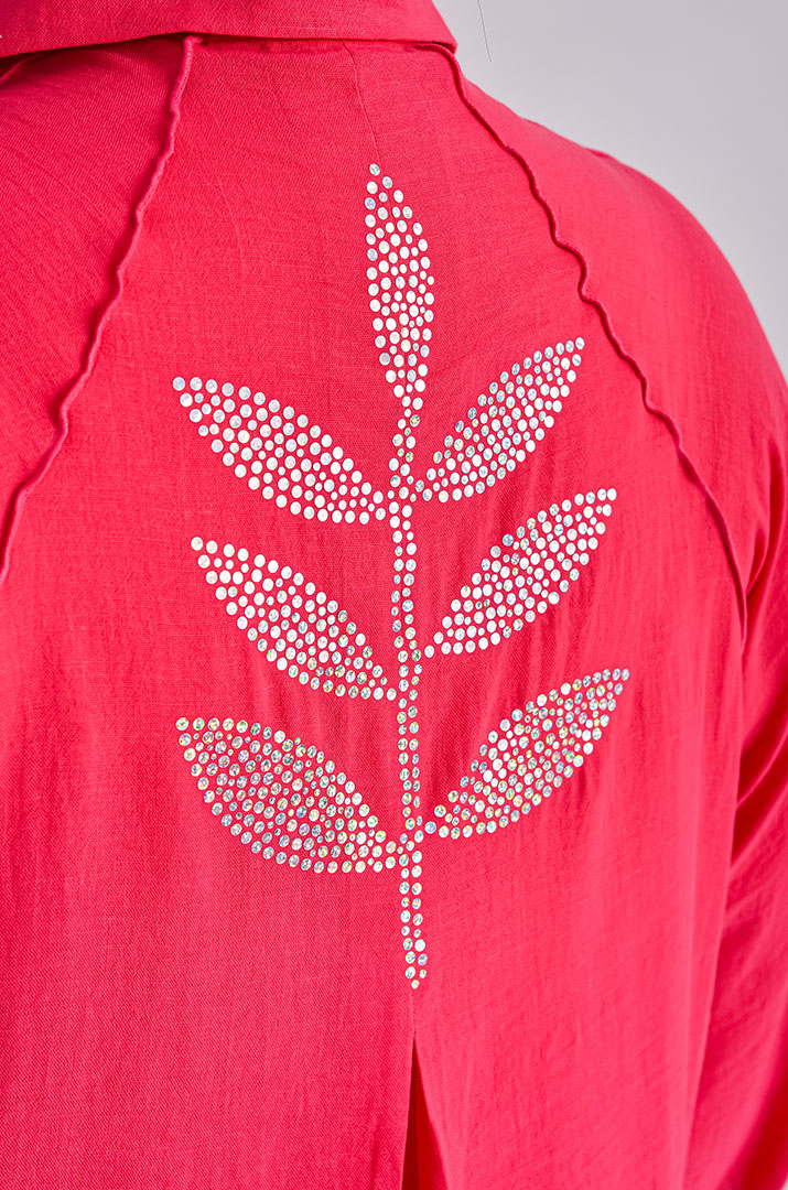 Платье макси с голографической аппликацией большого размера