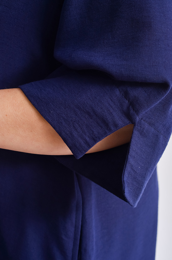 Сукня міді з вишивкою великих розмірів