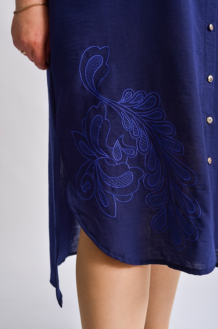 Сукня міді з вишивкою великих розмірів