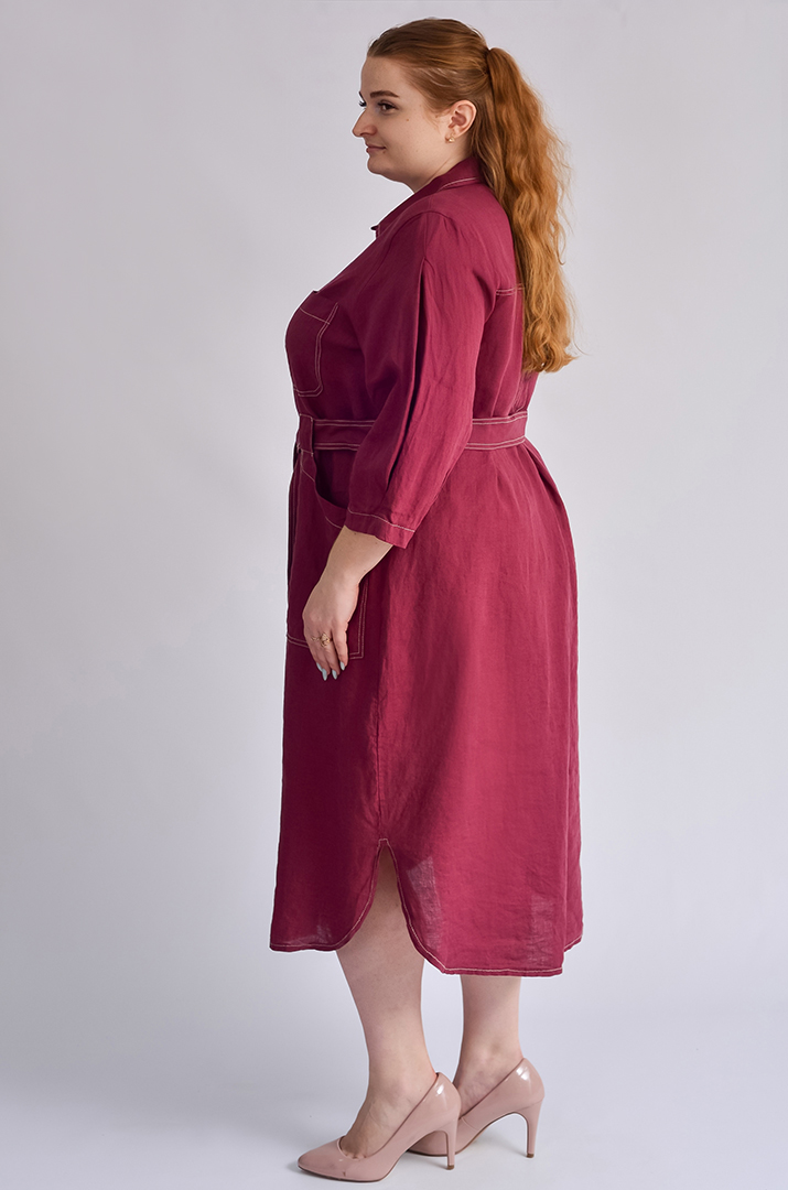 Платье с поясом в сливовом оттенке больших размеров