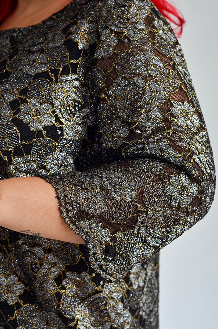 Платье миди с люрексовым цветочным узором больших размеров