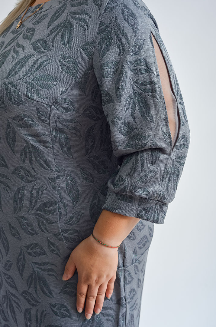 Люрексова сукня футляр з розрізами на рукавах великих розмірів