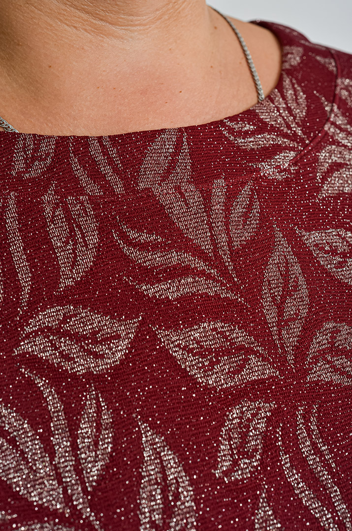 Люрексова сукня футляр з розрізами на рукавах великих розмірів