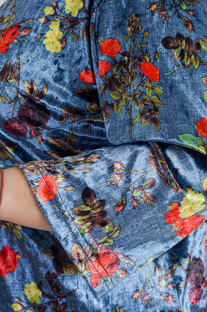 Оксамитова міні-сукня з квітковим принтом великих розмірів