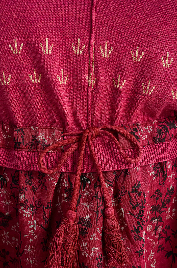 Платье макси с льняной юбкой и вязаным верхом больших размеров