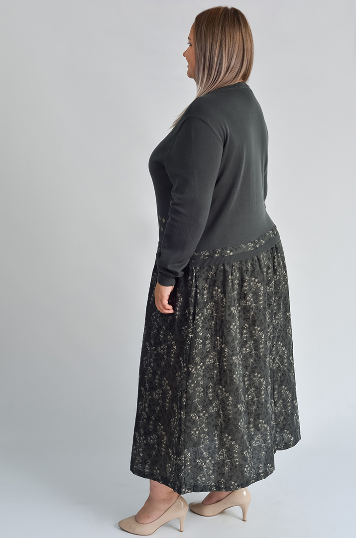 Платье макси с льняной юбкой и вязаным верхом больших размеров