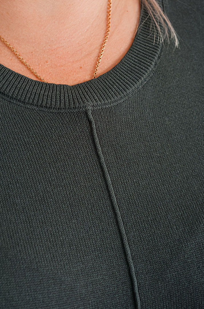 Платье макси с льняной юбкой и вязаным верхом больших размеров