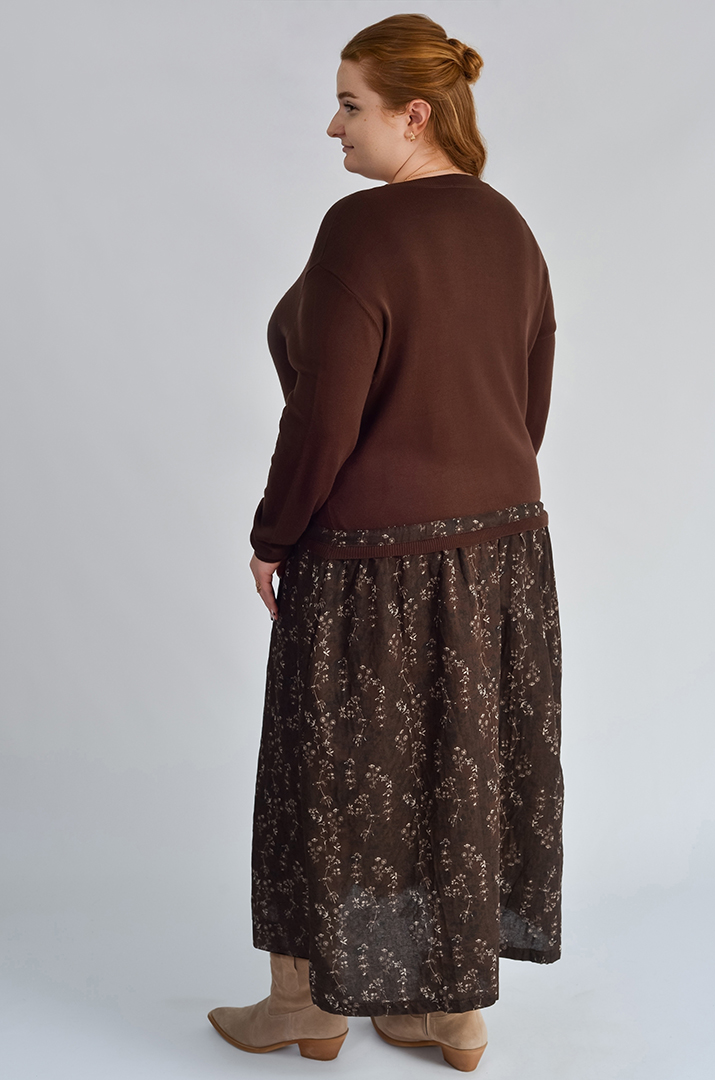 Платье макси с льняной юбкой и вязаным верхом больших размеров