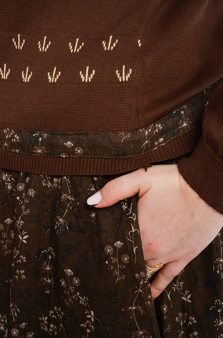 Платье макси с льняной юбкой и вязаным верхом больших размеров