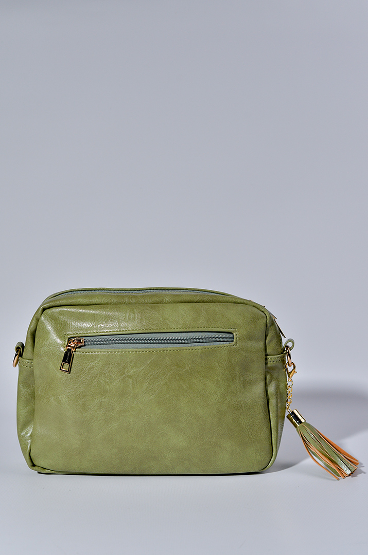 Сумка з екошкіри з декоративною китицею