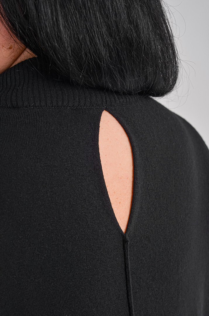 Сукня з декоративною вишивкою та вирізом на спині великих розмірів