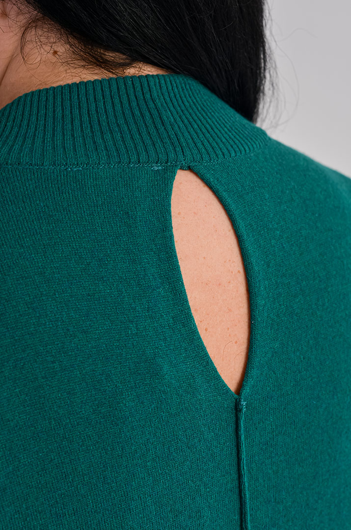 Сукня з декоративною вишивкою та вирізом на спині великих розмірів