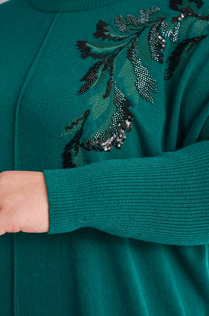 Сукня з декоративною вишивкою та вирізом на спині великих розмірів