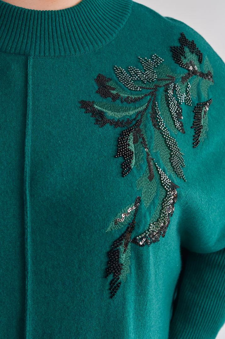 Сукня з декоративною вишивкою та вирізом на спині великих розмірів