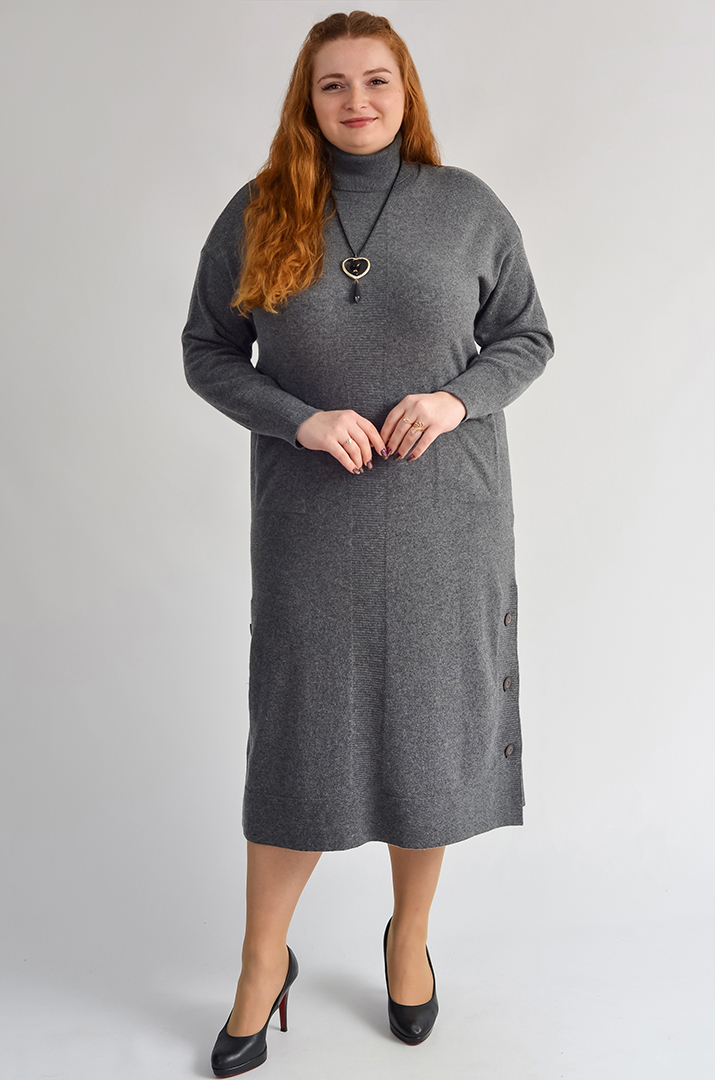 Сукня максі з вертикальною планкою та декоративними ґудзиками великих розмірів