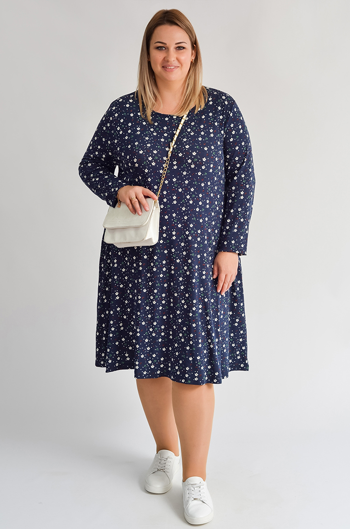 Платье мини трапеция с эффектным принтом больших размеров