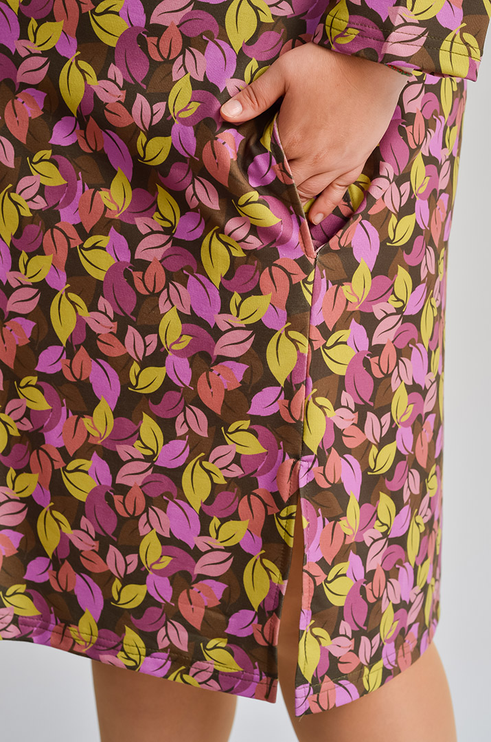 Сукня з капюшоном з художнім принтом осіннього листя великих розмірів