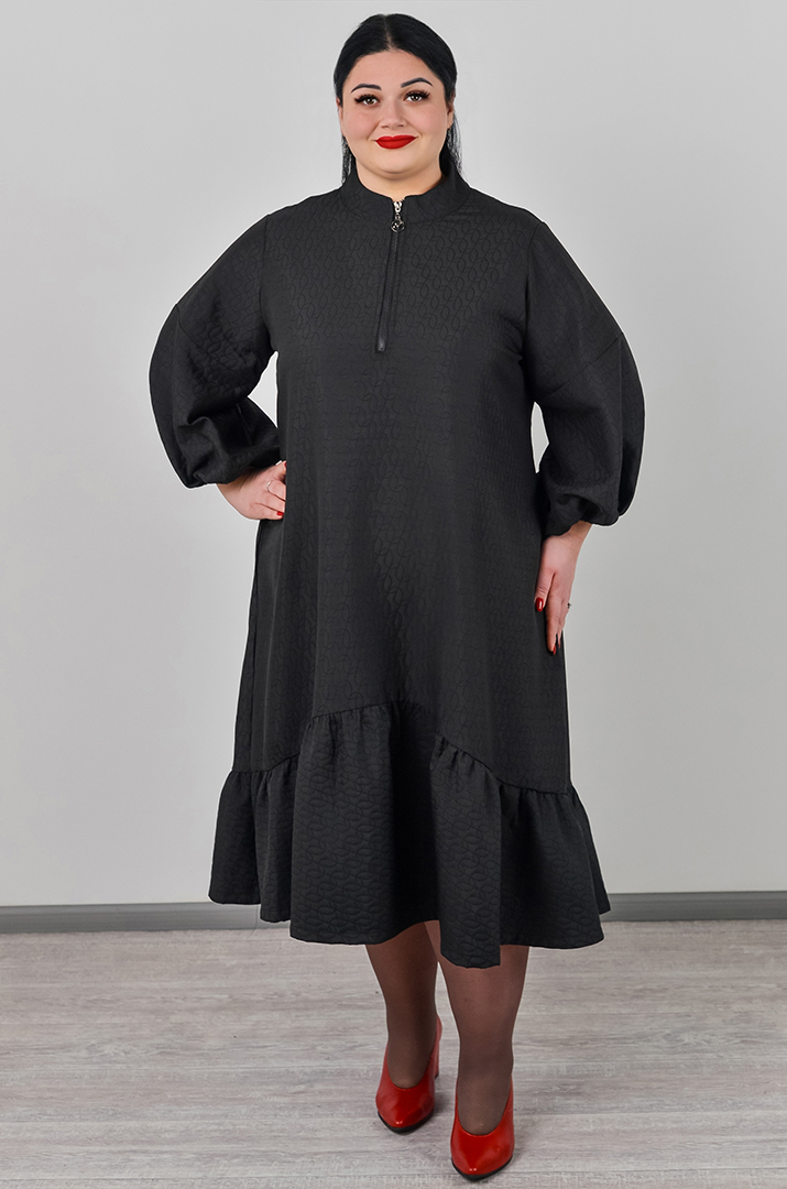 Елегантна чорна сукня з фактурної тканини великих розмірів