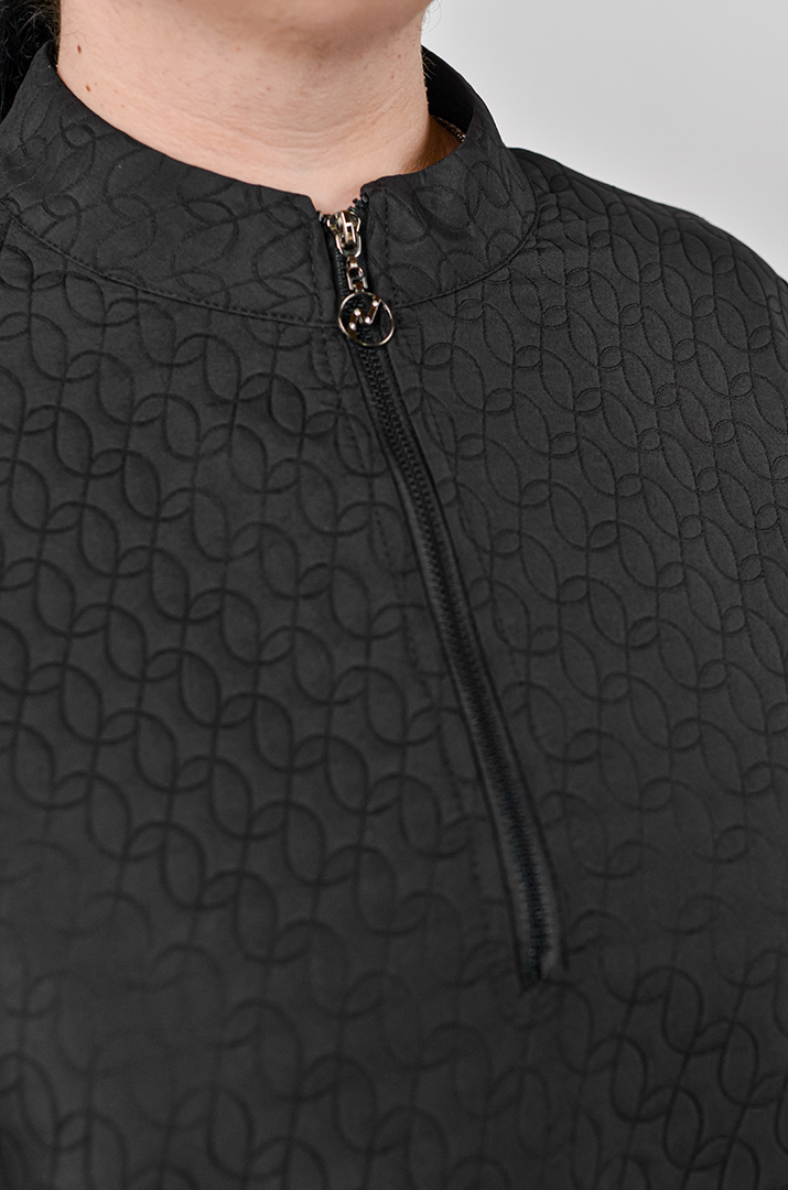 Елегантна чорна сукня з фактурної тканини великих розмірів